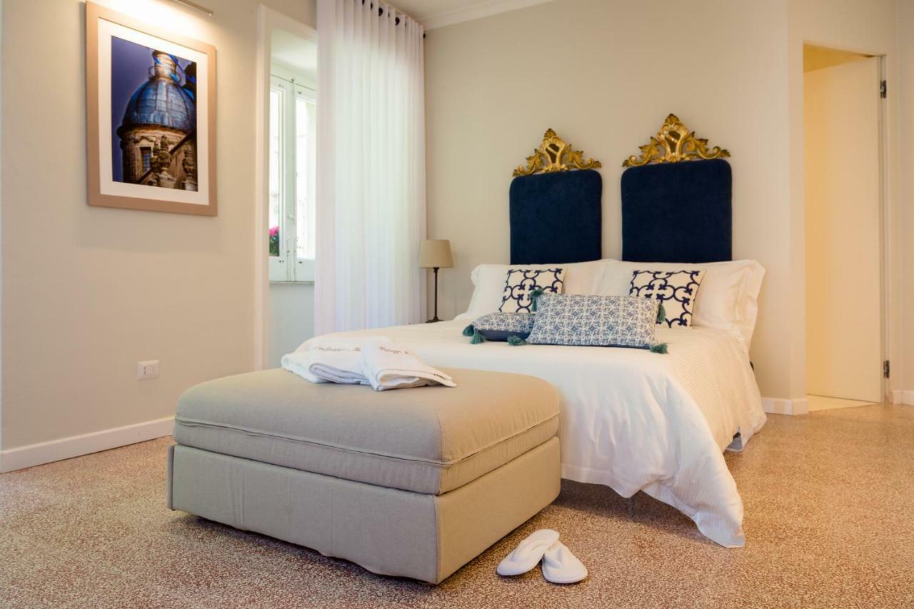 Palazzo Taranto Luxury Rooms Caltagirone Esterno foto