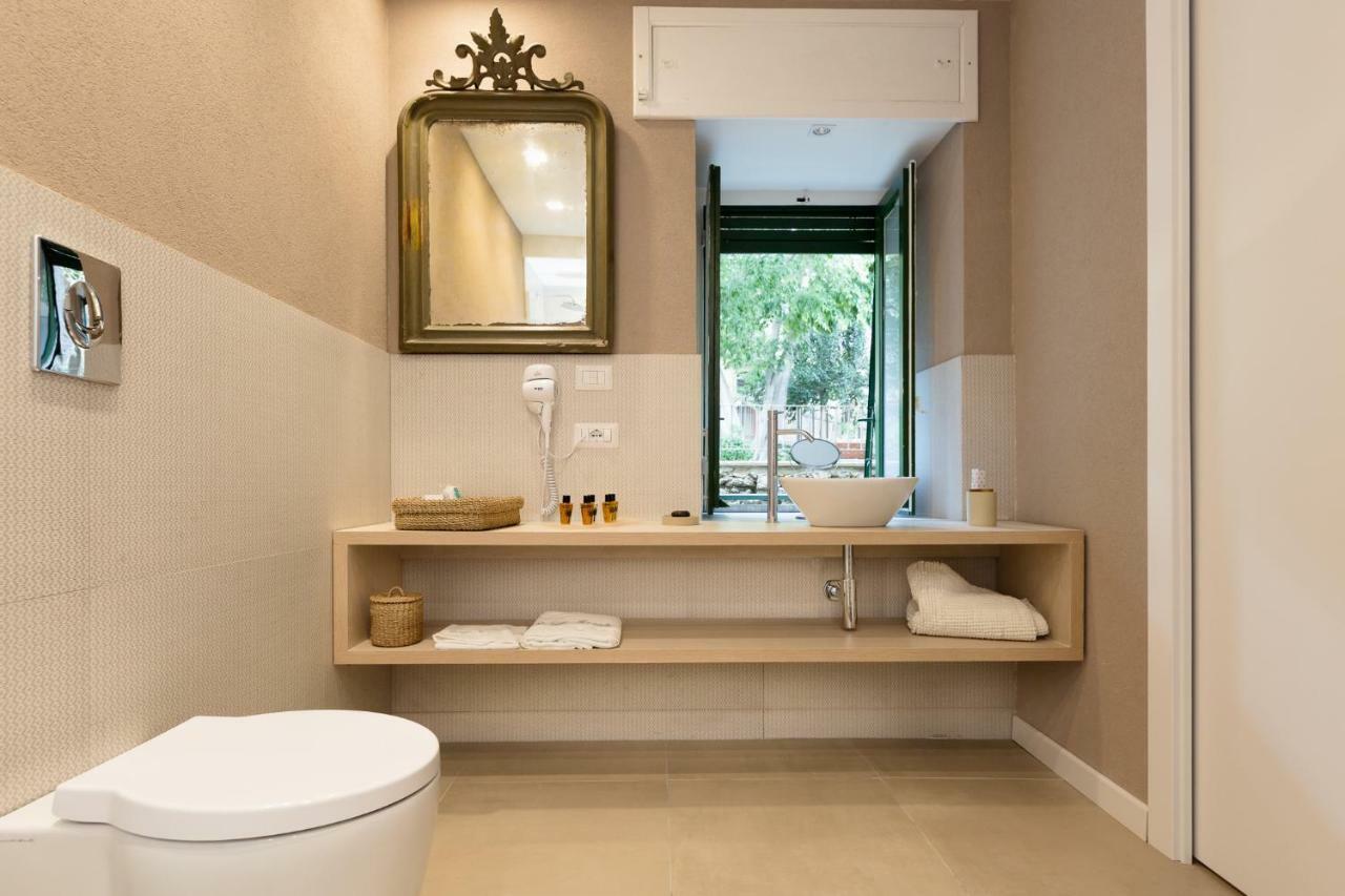 Palazzo Taranto Luxury Rooms Caltagirone Esterno foto